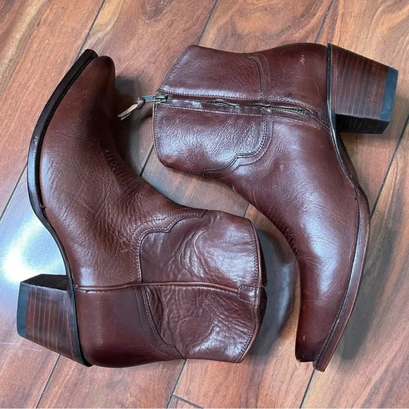 Tecovas The Daisy Leather Ankle Western Zip Bootie. NWOT - Picture 10 of 11